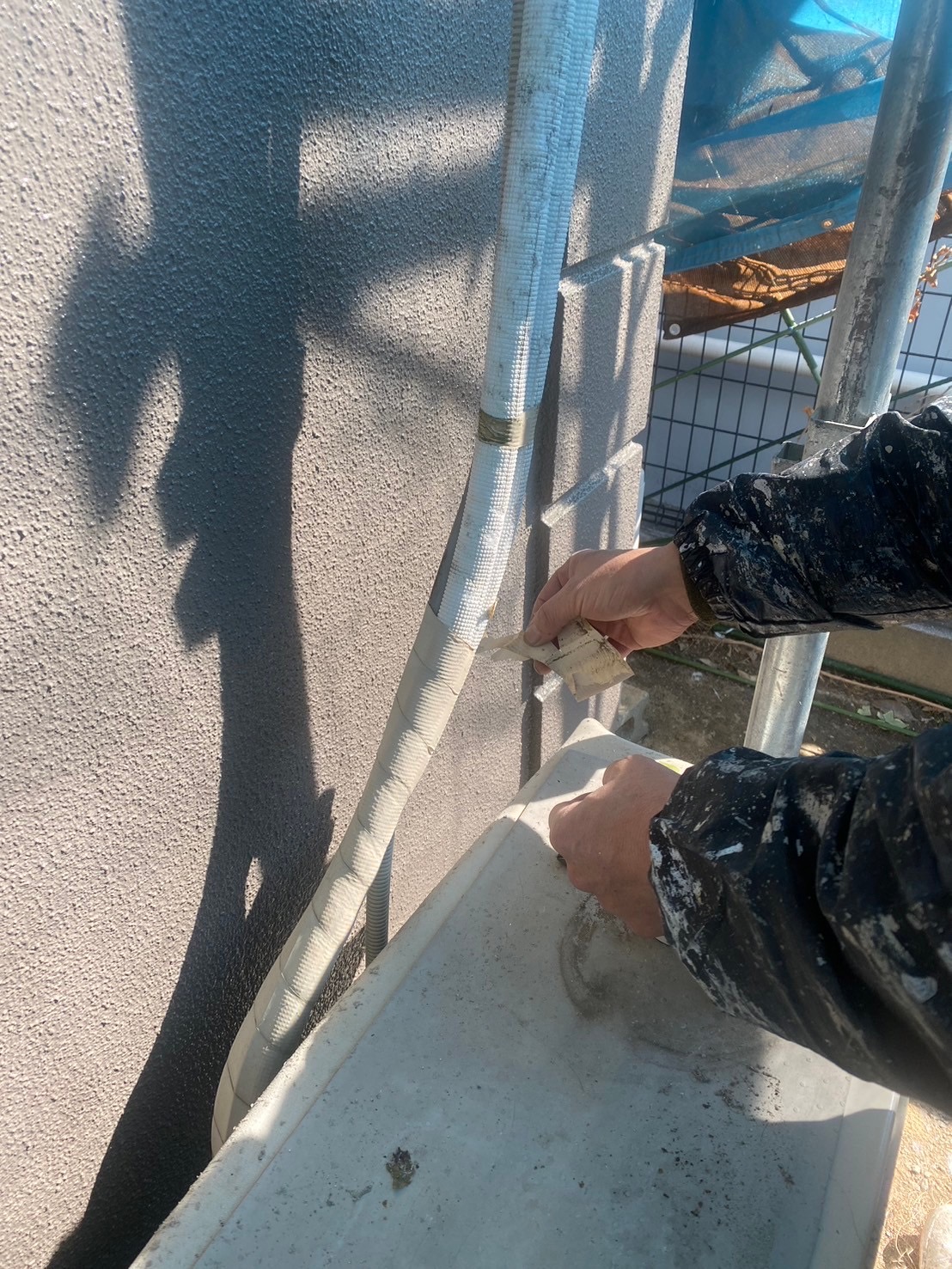 配管テープの巻替え